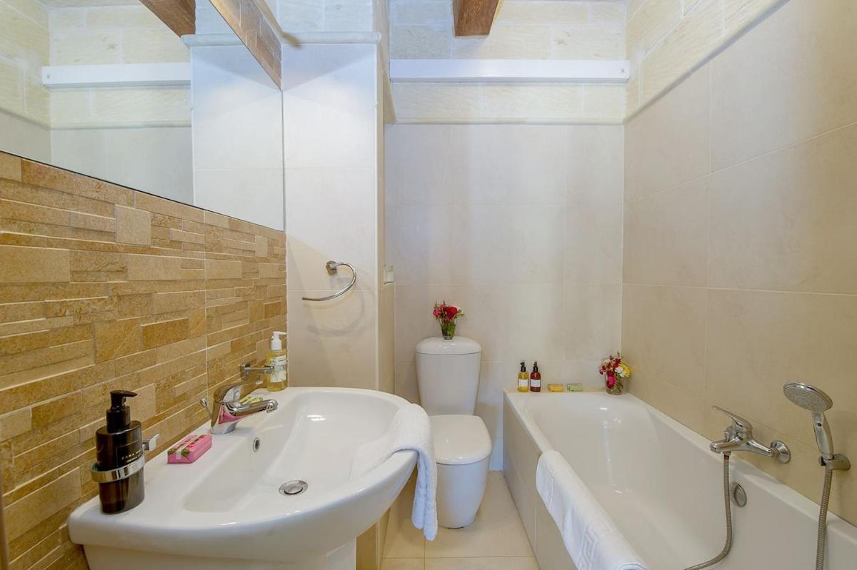 Qala Hanini Holiday Home מראה חיצוני תמונה